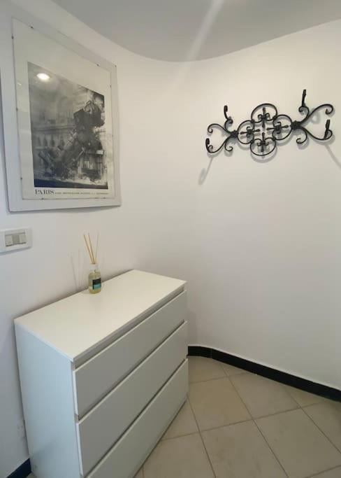 Beautiful Flat With Terrace And Sea View - Free Parking * Genua