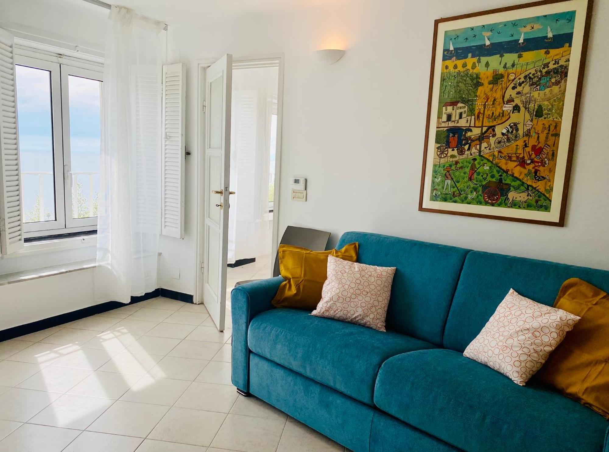 Beautiful Flat With Terrace And Sea View - Free Parking