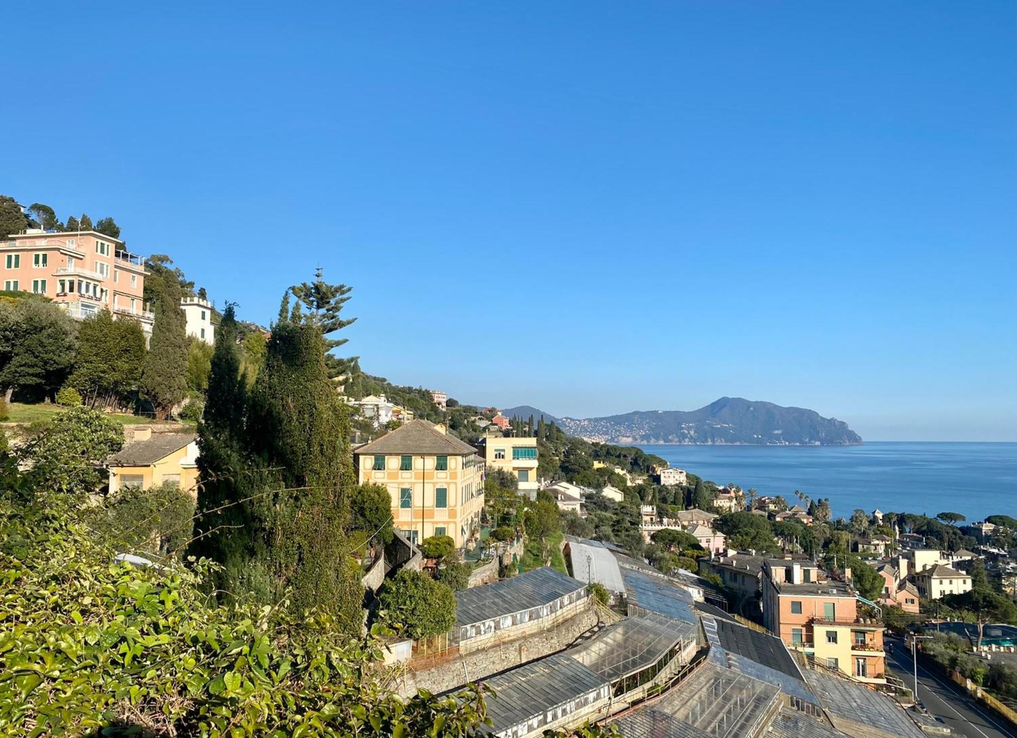 Beautiful Flat With Terrace And Sea View - Free Parking * Genua